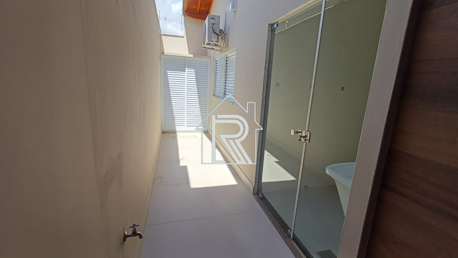 CORREDOR EXTERNO