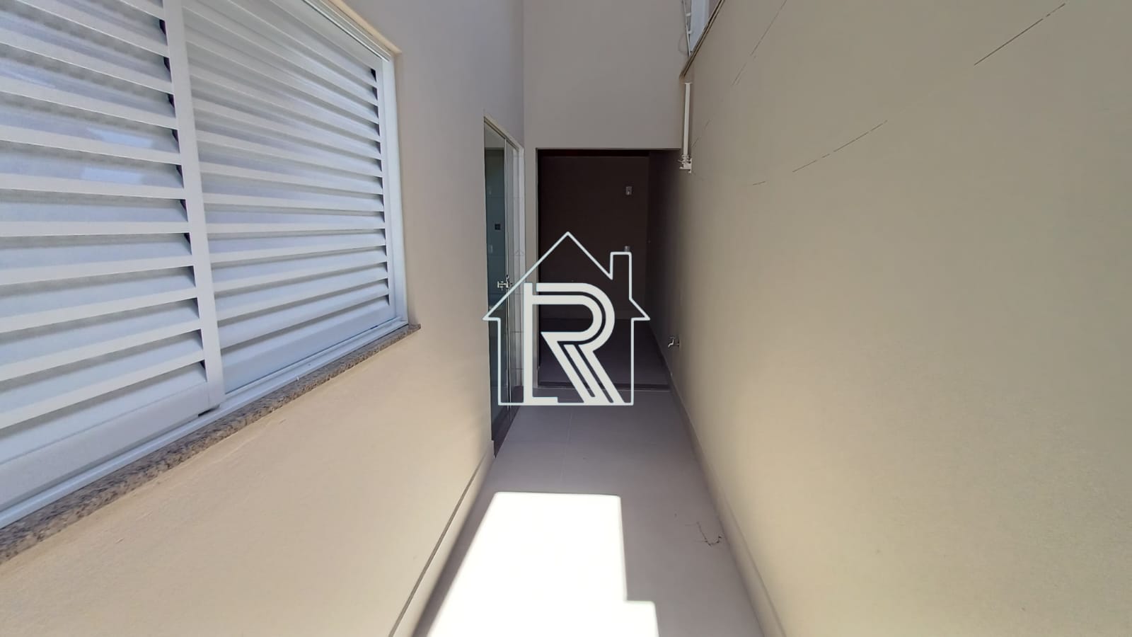 CORRIDOR EXTERNO