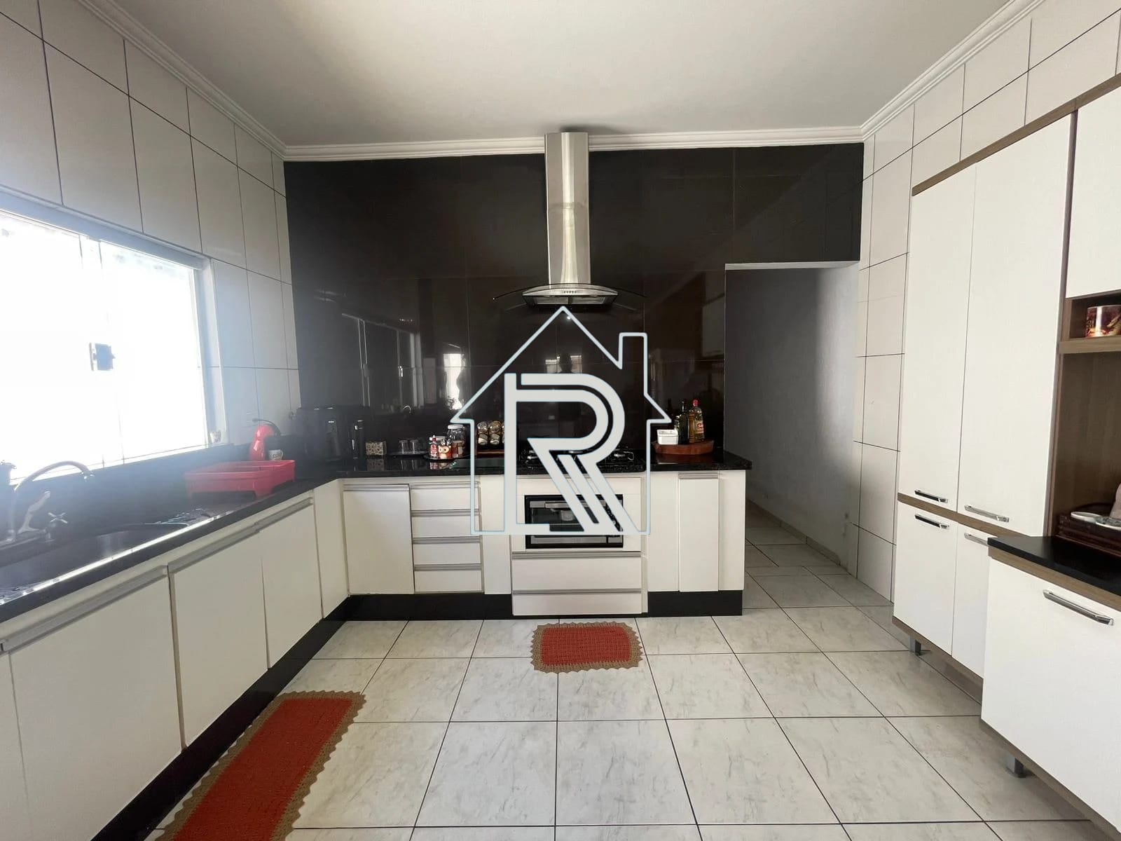 f0ef2c00-08b9-4612-84cb-f6a0189810af