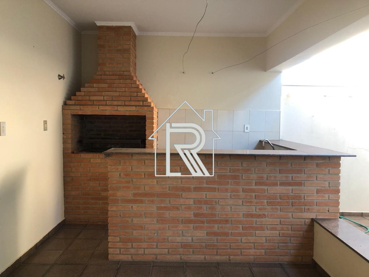 ÁREA DE CHURRASCO