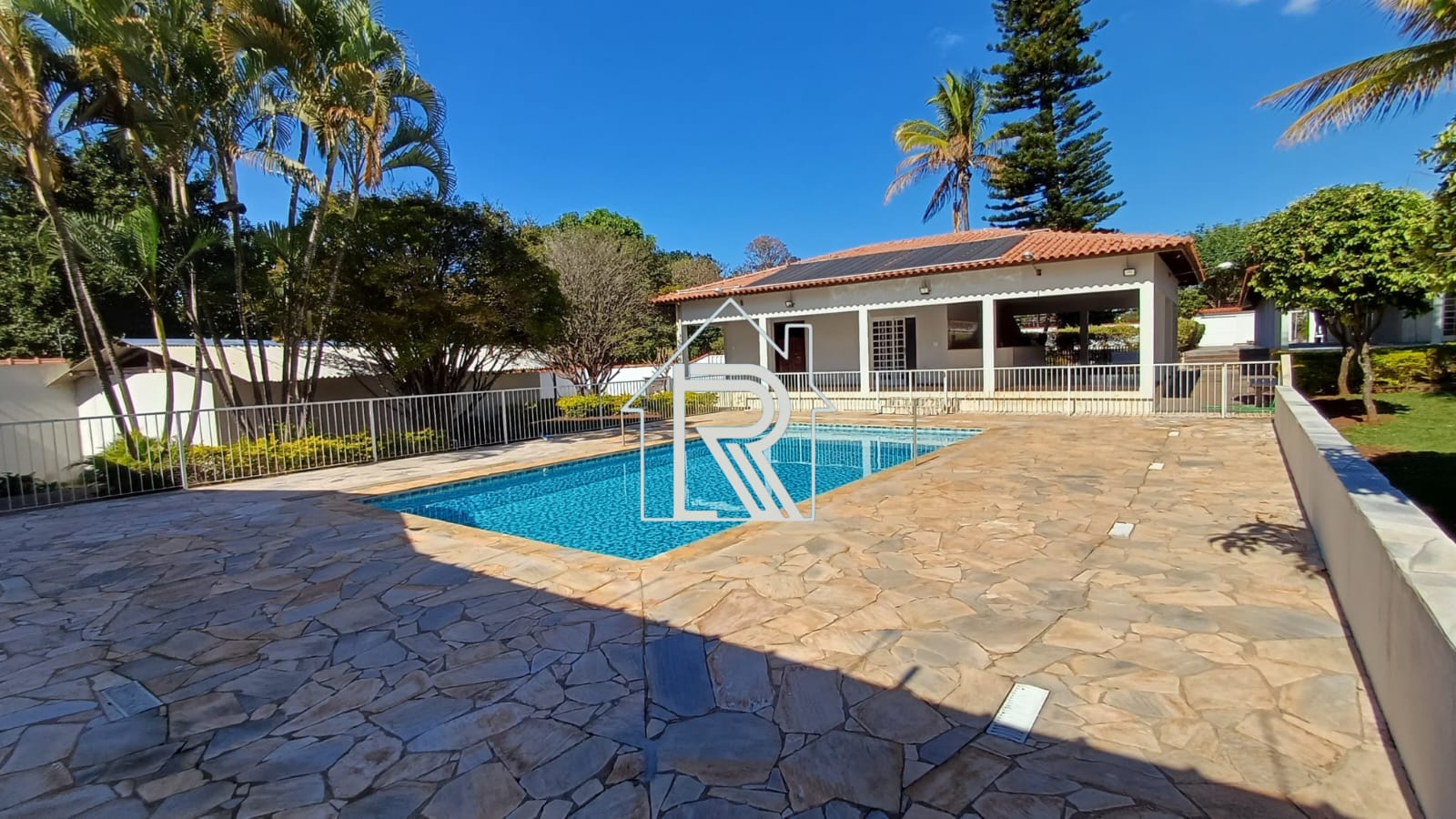 Casa piscina